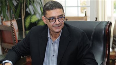 رئيس الأهلي يلبى دعوة عشاء السفير المصرى في تونس