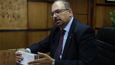 رئيس «التخطيط القومي»: لا مساس بأجور الموظفين بعد تخفيض أيام العمل.. والتطبيق اختيارى لكل جهة