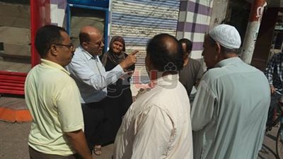 رئيس «الشهداء» يتفقد أعمال النظافة بالمدينة في المنوفية