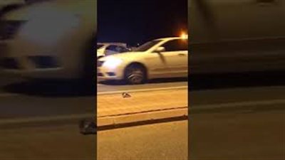 إصابة امرأة ومصرع مرافقتها في حادث مروع بالسعودية (فيديو)