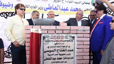 بالصور.. محافظ الشرقية: الاهتمام بالطرق يساعد في التنمية والبناء