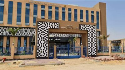 وزير التعليم العالي يكلف بسرعة الانتهاء من تجهيزات مستشفى العاشر من رمضان