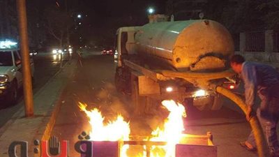 موروث شعبي.. شباب الإسماعيلية يحتفلون بشم النسيم بحرق دمى 