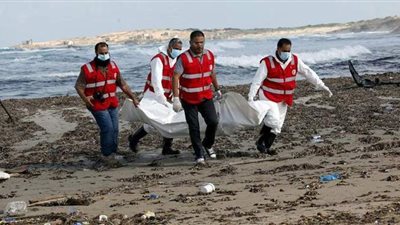 بينهم مصريون.. مصرع 50 شخصا في غرق مركب هجرة غير شرعية قبالة سواحل ليبيا