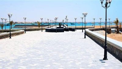 سكرتير عام جنوب سيناء يتابع إغلاق شواطئ مدينة الطور | صور