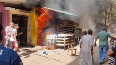 مصرع 4 أشخاص وإصابة آخر في حريق مخبز بدار السلام | صور