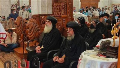 الأنبا يوساب يترأس صلوات جناز القمص صرابامون ويصا بالأقصر