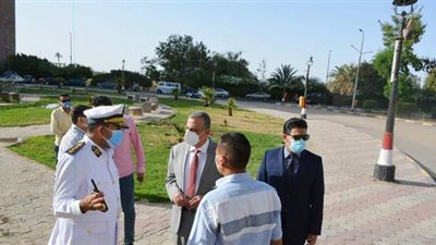 في جولة مفاجئة.. محافظ سوهاج يتابع غلق المتنزهات والحدائق العامة