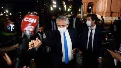 الأرجنتين تجمع أكثر من ملياري دولار من ضريبة كورونا المفروضة على الأثرياء