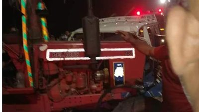 إصابة 7 أشخاص في تصادم ميكروباص بجرار زراعي بالأقصر