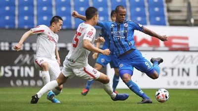 التأجيلات تضرب الدوري الكوري بسبب إصابات كورونا بين اللاعبين