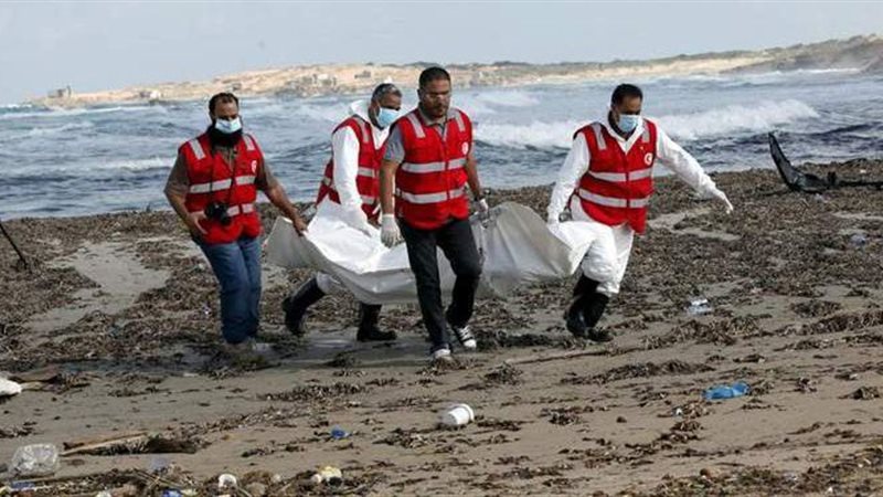 لحظة انتشال جثث الضحايا