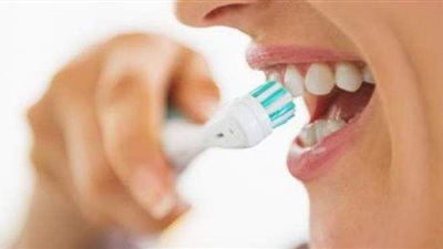 وصفات لتبييض الأسنان.. اعرفيها