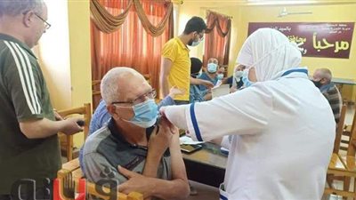 تطعيم كبار السن بقصر ضيافة الإسماعيلية ضد كورونا
