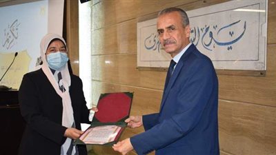 الإحصاء يكرم عددا من الموظفين ذوي الهمم بالجهاز