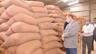 توريد 20 ألف طن قمح لصوامع وشون أسيوط      ​