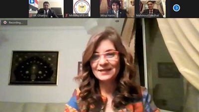 نبيلة مكرم: الشباب كلمة السر في التنمية والاستقرار