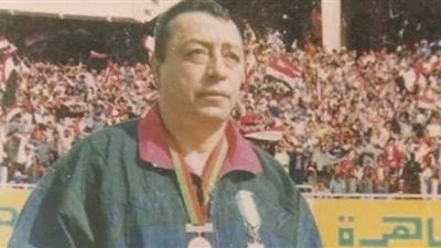 وفاة مدحت فقوسة نجم المصري والمدير الفني السابق للمنتخب العسكري