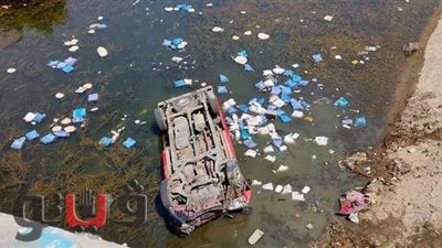 انقلاب سيارة من أعلى كوبرى الإرشاد بالإسماعيلية | صور