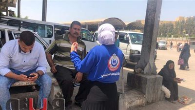 فريق التواصل المجتمعي يقدم التوعية الصحية لمواطني الغربية |صور