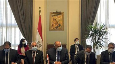 وزير الخارجية يبحث مع المبعوث الأمريكي مستجدات قضية سد النهضة