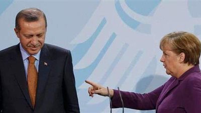 ميركل تشدد على ضرورة انسحاب المرتزقة من ليبيا