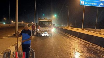 حملة ليلية لرفع القمامة ونظافة طريق رافد جمصة | صور