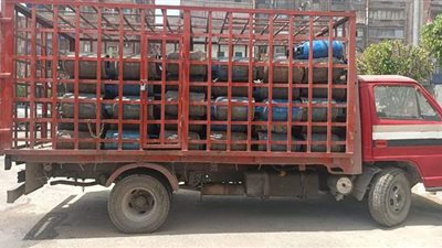 ضبط ٢٠١ أسطوانة بوتاجاز مدعمة داخل سيارة في الإسكندرية