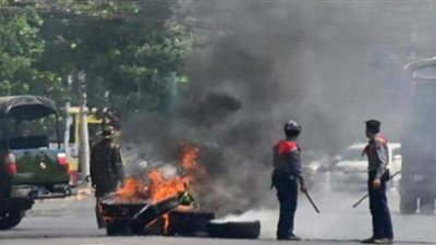انفجارات في مدن رئيسية واحتجاجات مستمرة على الانقلاب بميانمار