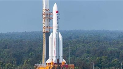 يمر فوق مصر الآن.. صاروخ الصين يعبر سماء دول عربية الليلة