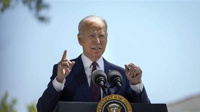 بايدن يمدد 