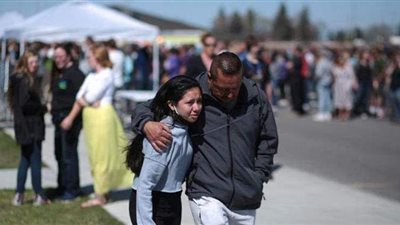 تلميذة في الابتدائية تطلق النار داخل مدرستها بأمريكا وتصيب 3 أشخاص | صور