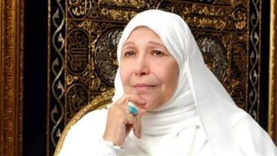 هل الأفضل للمرأة الصلاة في بيتها بصفة عامة؟