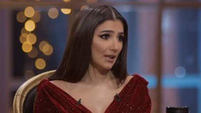 مي عمر: أحلم بجائزة نوبل.. وكنت بغير من أحمد زويل جدا| فيديو