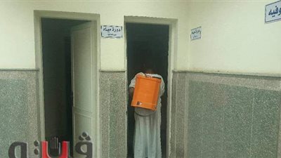 حملة تعقيم لماكينات الصراف الآلي في الأقصر | صور