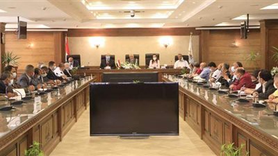 محافظ الجيزة: لا تهاون فى تطبيق الإجراءات الاحترازية لمواجهة كورونا | صور