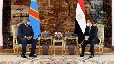 السيسي يستقبل رئيس الكونغو الديمقراطية بمطار القاهرة