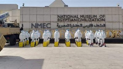 5 صور ترصد أعمال التعقيم والتطهير للوقاية من كورونا بمتحف الحضارة