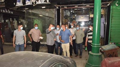 محافظ أسيوط يقود حملة لمتابعة غلق المحال التجارية | فيديو