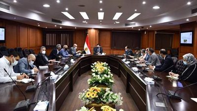 وزير الرياضة يناقش ملف استضافة مصر لبطولة العالم للخماسي الحديث