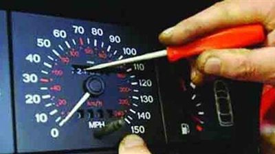 احذر من عداد السيارات المستعملة لسهولة تزوير الكيلومترات لرفع السعر