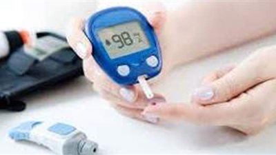 أعراض انخفاض السكر في الدم وطرق العلاج السريع