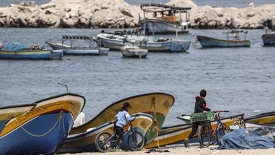 إسرائيل تغلق بحر غزة أمام الصيد حتى إشعار آخر