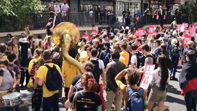 احتجاجات تضرب العاصمة الفرنسية باريس| فيديو