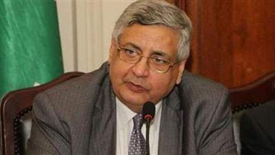 مستشار الرئيس: ما زلنا في الموجة الثالثة لكورونا.. ولن نعلن انتهاءها إلا في هذه الحالة