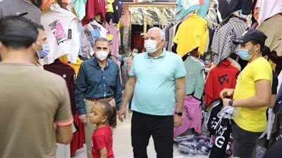 محافظ الوادي الجديد يقود حملة مرور مكبرة على الأسواق