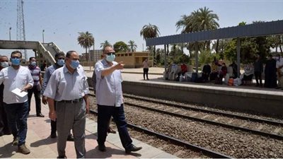 تعقيم محطة السكة الحديد وحملات نظافة مكثفة بأسيوط | فيديو