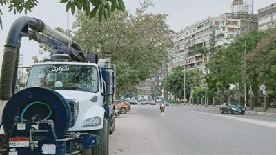 رئيس مياه الإسكندرية يتابع أعمال إصلاح خط الطريق الصحراوى