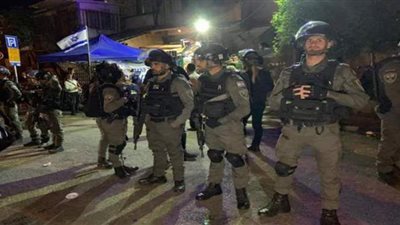 لحظة دهس مستوطن إسرائيلي للفلسطينيين بالقدس | فيديو