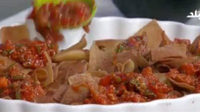 طريقة عمل فتة المكدوس السوري | فيديو